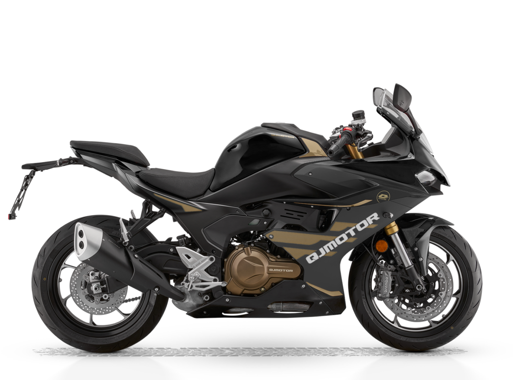 SRK600RS-5981_Black_bearbeitet_1890x1400px